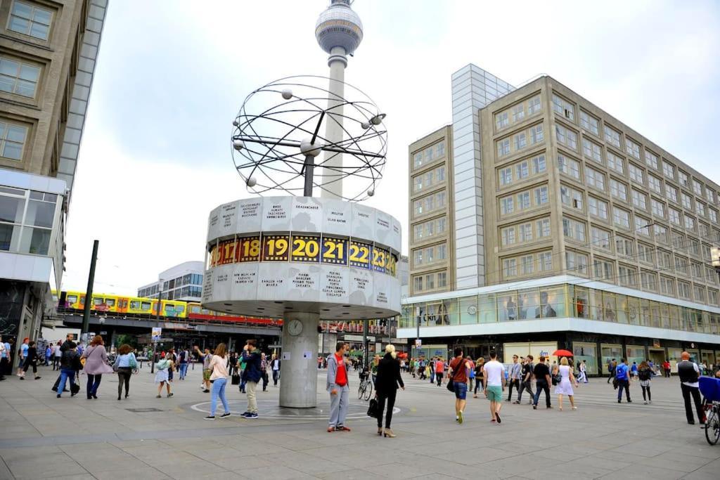 Holiday 33 Apartment K Next To Alexanderplatz Berlin Exterior foto